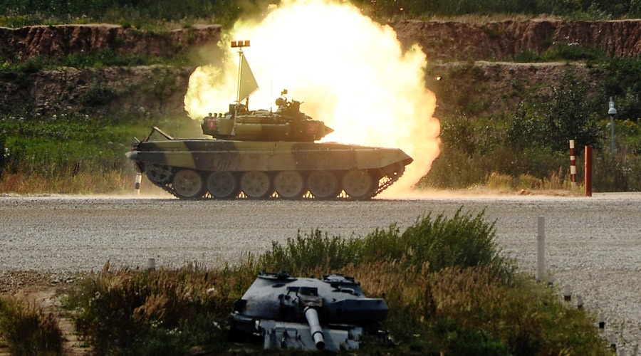 Nga doat ngoi vo dich trong giai dua xe tang thuong nien hinh anh