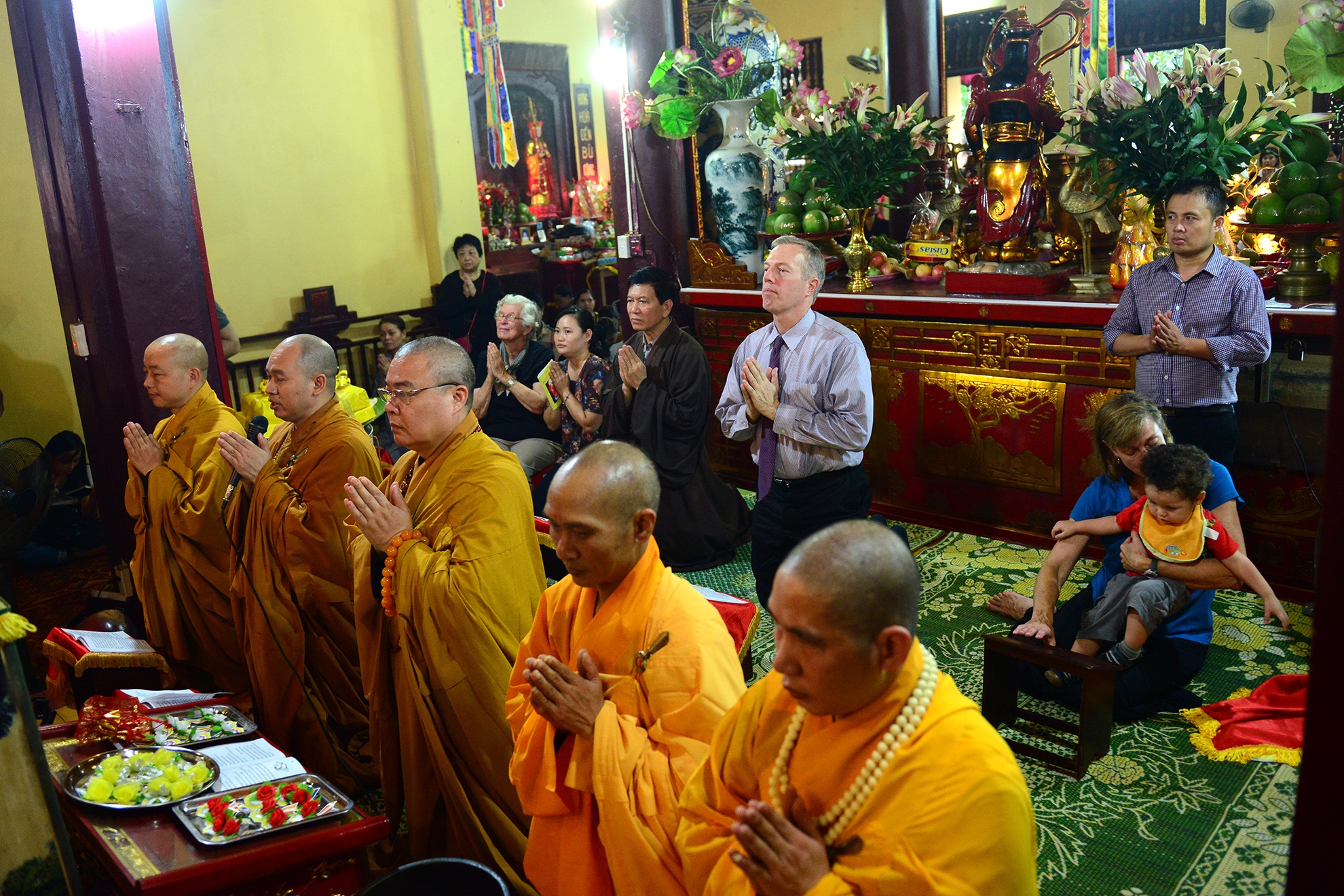 Buổi lễ được diễn ra tại chính điện chùa Quán Sứ.