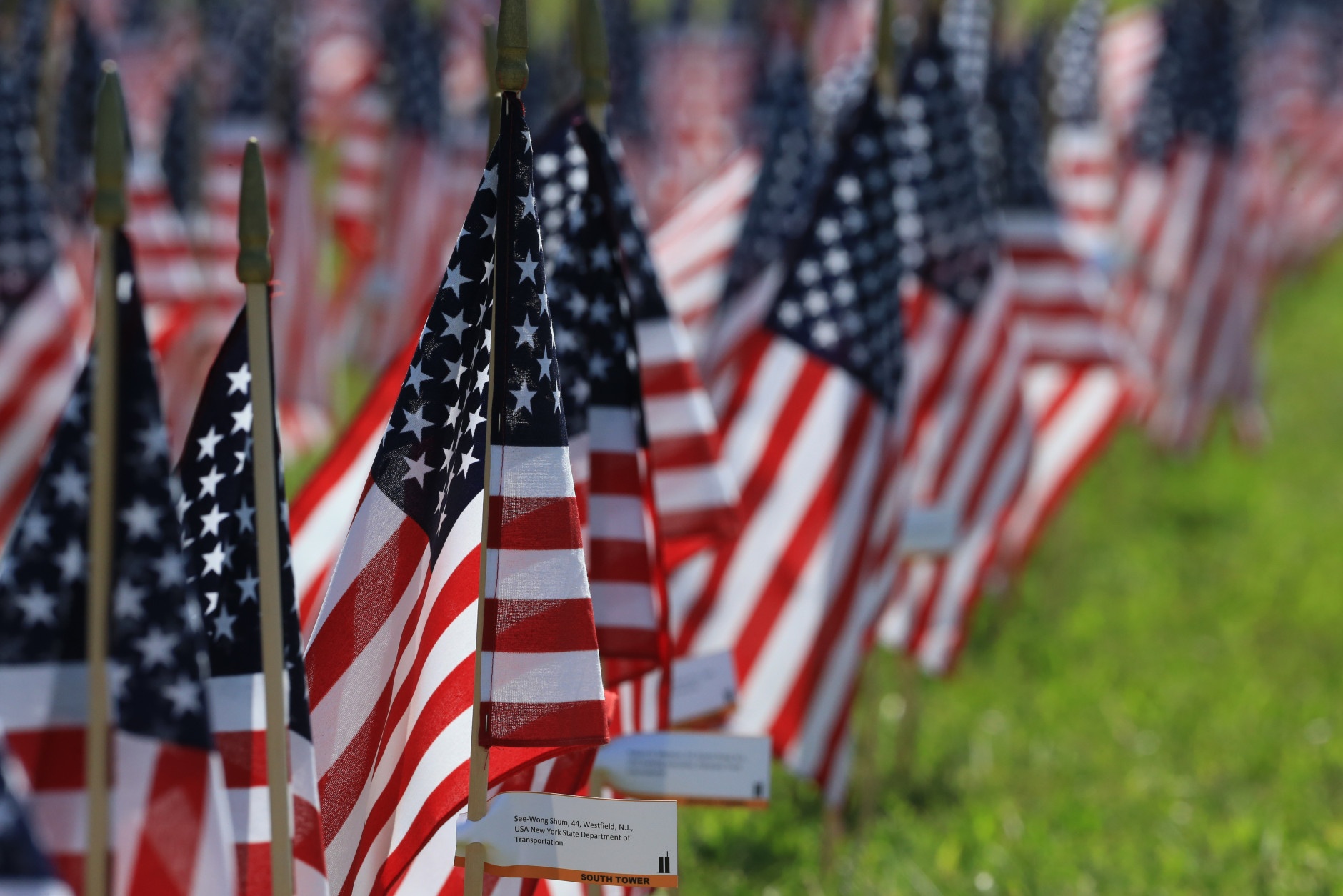 Tong thong Obama danh mot phut tuong niem nan nhan vu 11/9 hinh anh