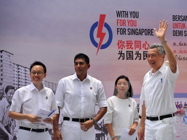 Singapore cam ket chuyen giao lanh dao than trong, tich cuc hinh anh