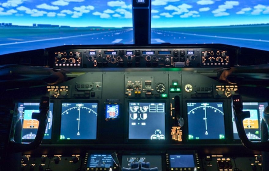 IS co the dang dao tao phi cong de khung bo chau Au hinh anh