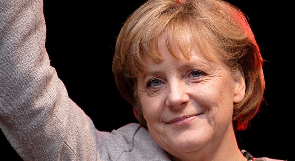 Ly do ba Merkel tro thanh Nhan vat cua nam hinh anh