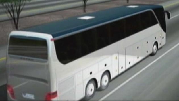 Xe cho canh sat lao xuong vuc o Argentina, 41 nguoi chet hinh anh