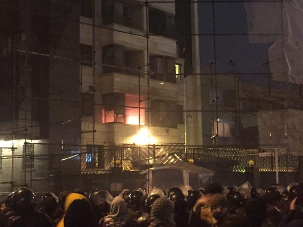 Saudi Arabia cat dut quan he ngoai giao voi Iran hinh anh