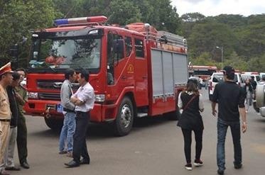 Bao Anh dua tin ve 3 du khach tu nan tai Lam Dong hinh anh