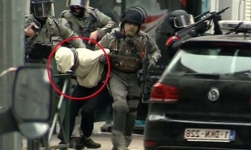 Dac nhiem Bi ban ha nghi can vu tham sat Paris hinh anh