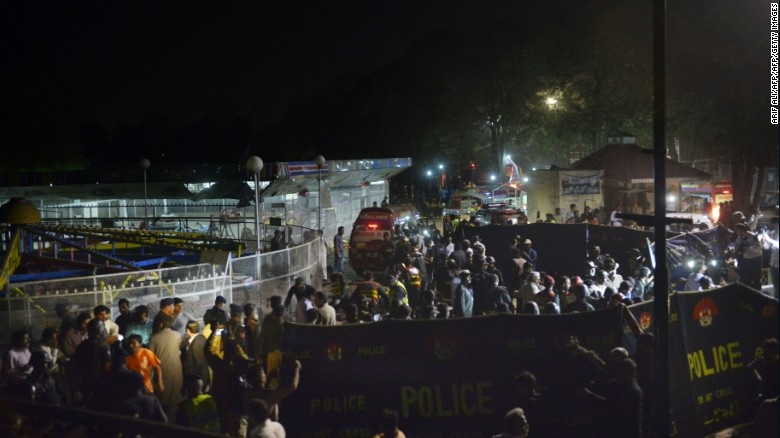 đánh bom liều chết đẫm máu ở Pakistan ảnh 5 danh bom lieu chet dam mau o Pakistan anh 5