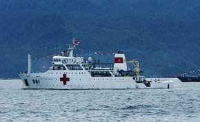 Tau VN tham gia dien tap hai quan Komodo o Indonesia hinh anh