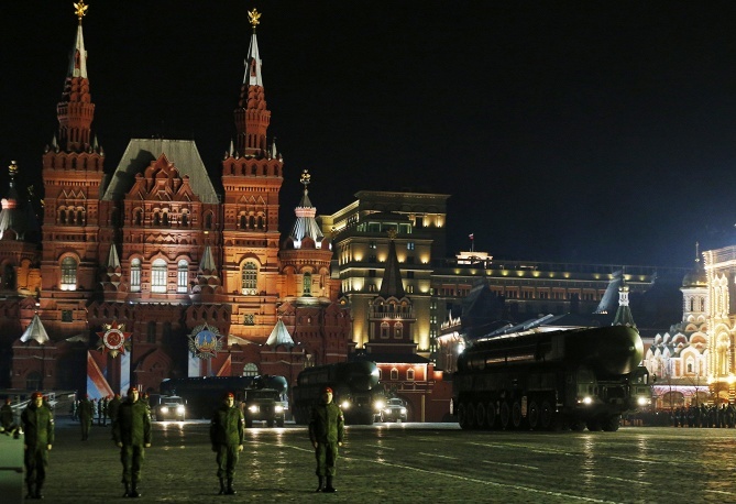 Nga dieu binh Ngay Chien thang anh 9