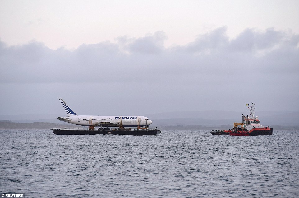 Boeing 767 ‘bơi’ vượt biển ảnh 3 Boeing 767 ‘boi’ vuot bien anh 3