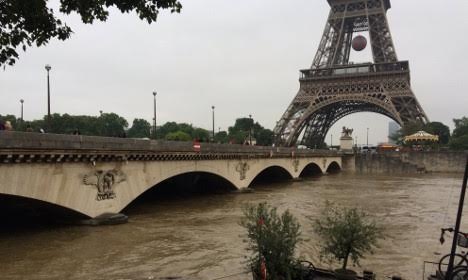 Paris ngap nuoc anh 12