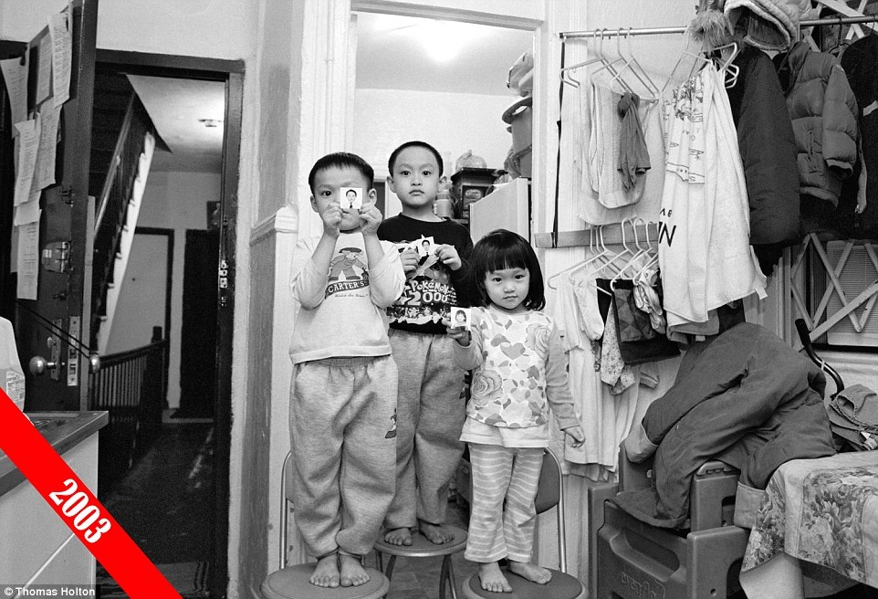 Cuộc sống chen chúc của gia đình Trung Quốc ảnh 1 Cuoc song chen chuc cua gia dinh Trung Quoc anh 1