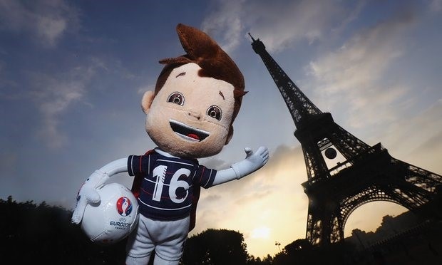 Thu tai hieu biet the gioi tuan qua, nhan sach 'Doi vai phu' hinh anh