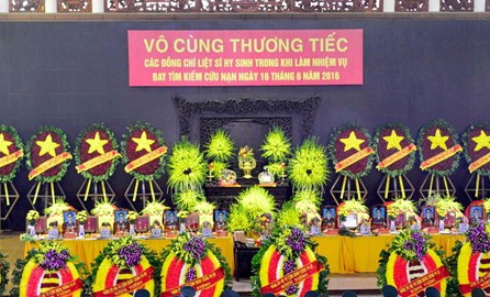 Thu tuong Lao chia buon vu tai nan Su-30MK2 va CASA-212 hinh anh