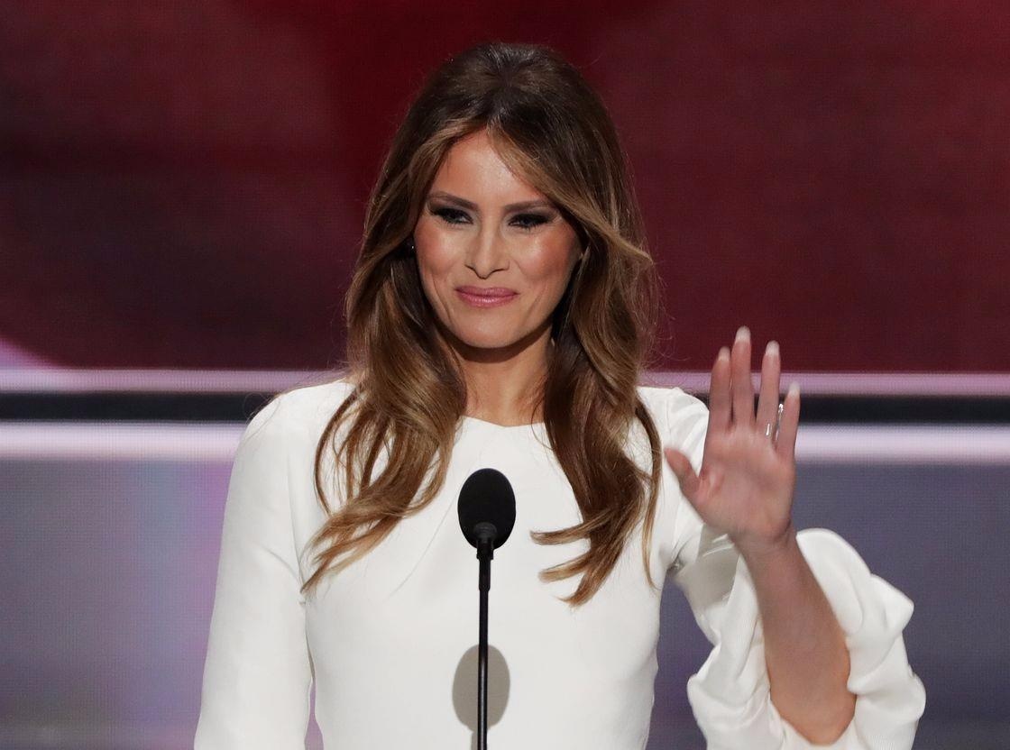 Vo ty phu Trump 'sao chep' bai phat bieu cua ba Obama hinh anh