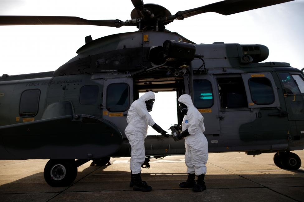 Brazil huy dong truc thang, chien dau co bao ve Olympic Rio hinh anh