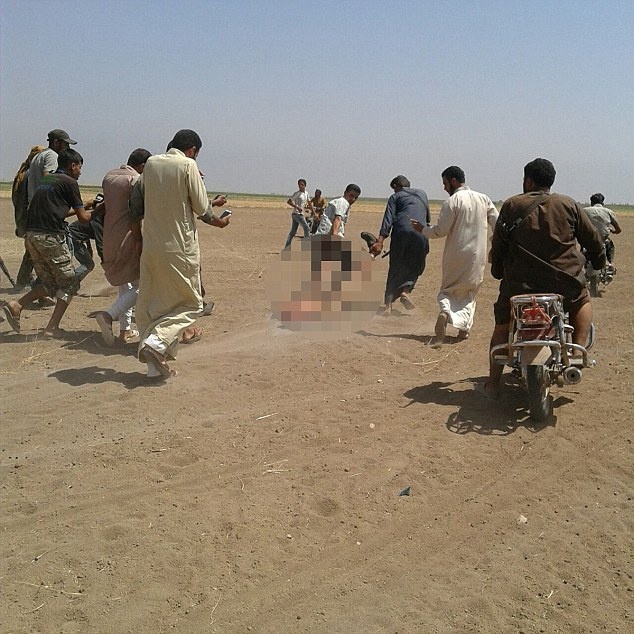 Thi the phi cong Nga bi keo le tai hien truong anh 1