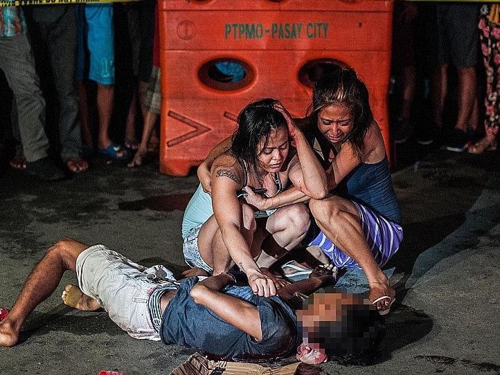 Xac nguoi tren pho trong cuoc chien chong ma tuy Philippines hinh anh