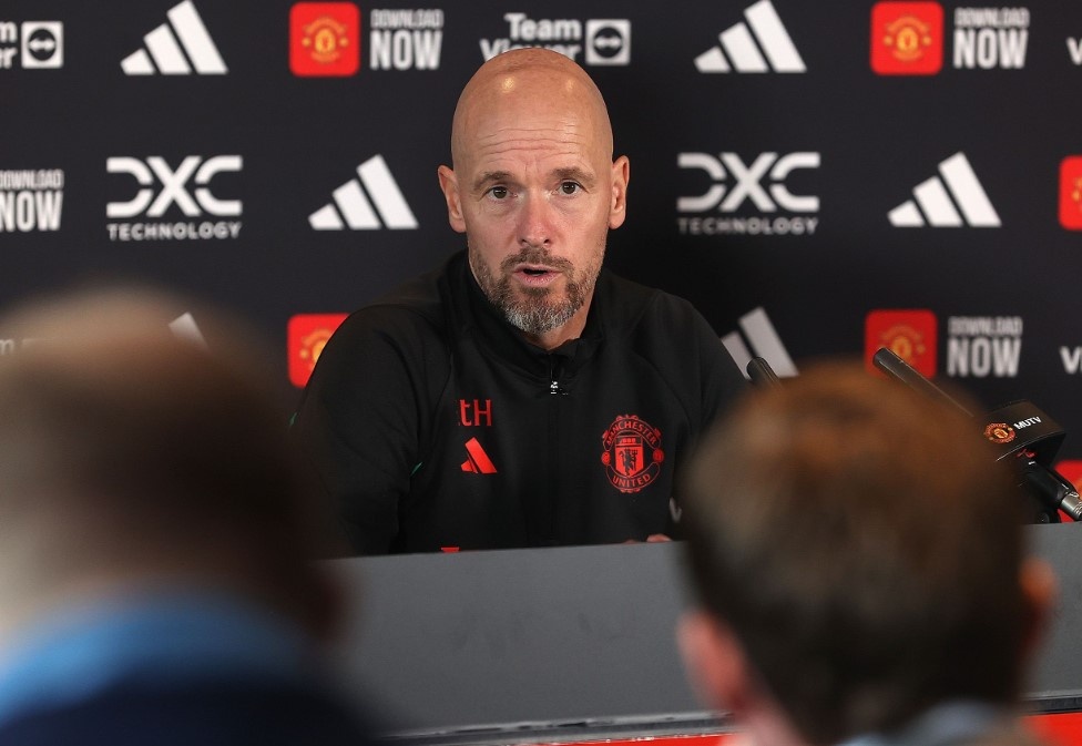 Phan ung cua HLV Ten Hag ve tin don mat kiem soat phong thay do MU hinh anh