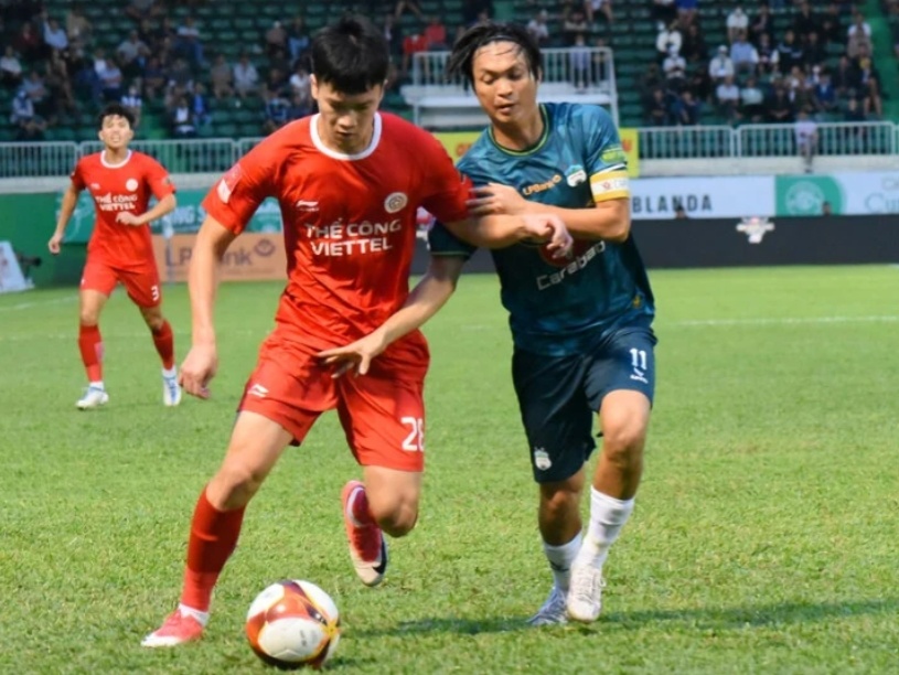 Thua Viettel, HAGL tiep tuc xep chot bang V.League hinh anh