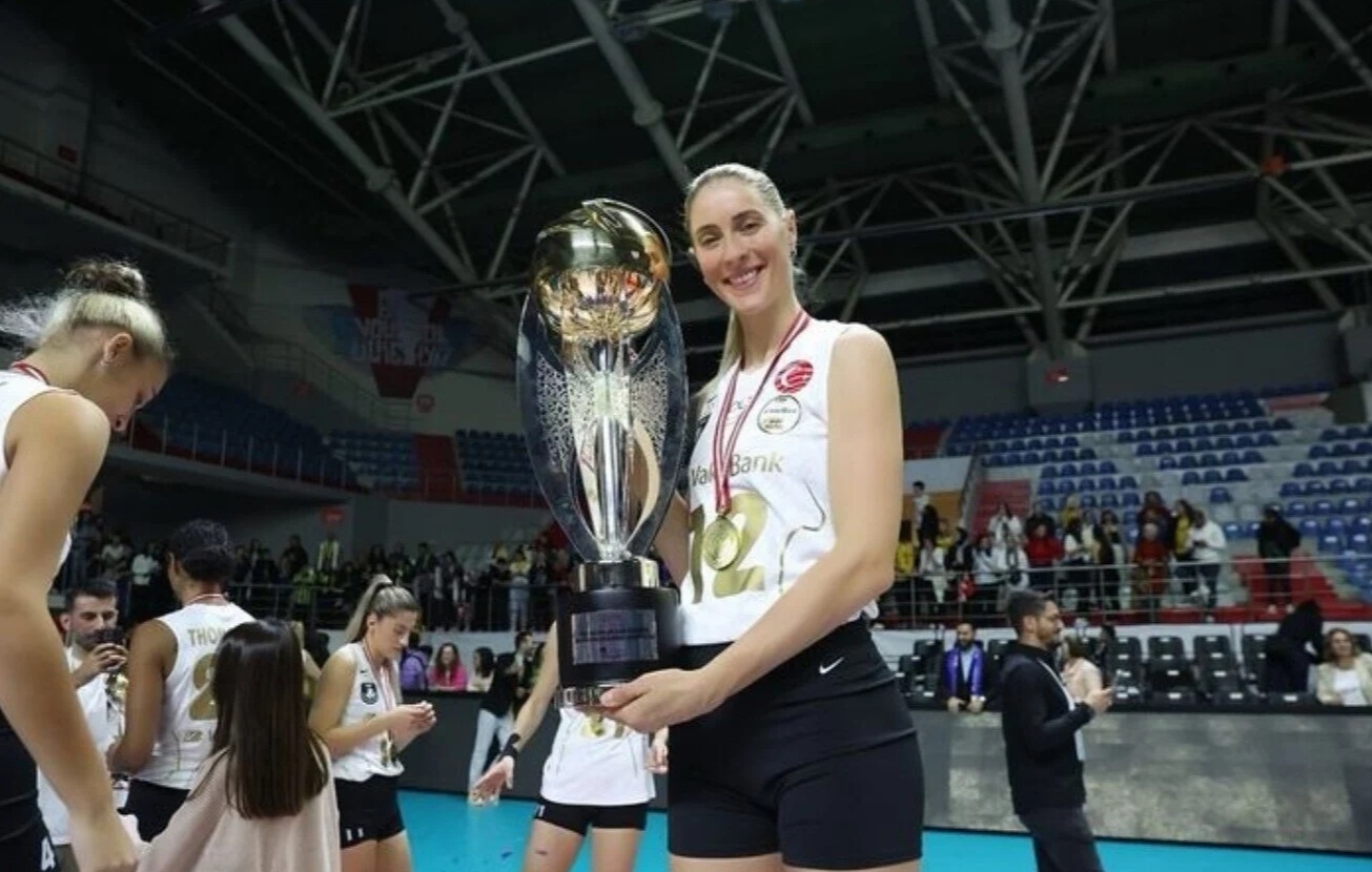 Nhan sac cua 'nu than' bong chuyen vua so tai tuyen thu Viet Nam hinh anh