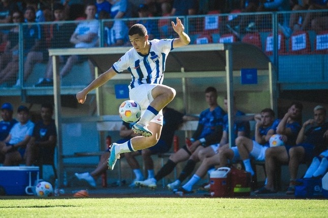 Ibrahim Maza, tai nang goc Viet duoc ca Duc va Algeria loi keo hinh anh