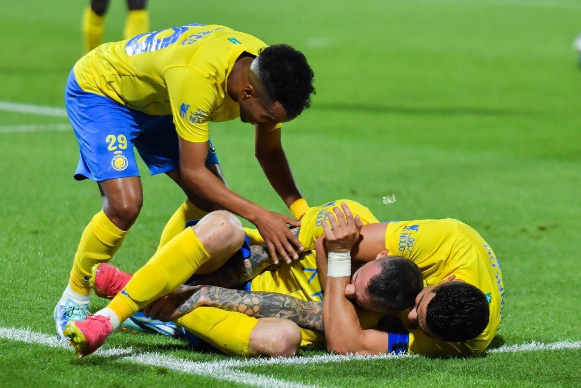 Ronaldo bi che nhao anh 4