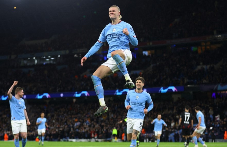 16 doi vao vong knock-out Champions League hinh anh