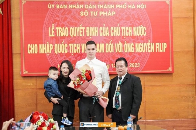 nhap quoc tich Viet Nam anh 1