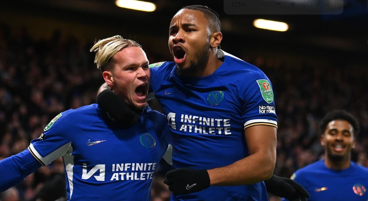 Chelsea vao ban ket League Cup hinh anh