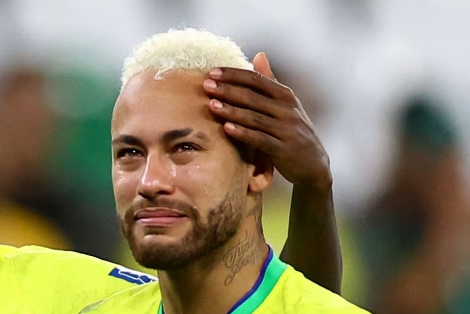 Bong da Brazil nhan canh bao tu FIFA hinh anh