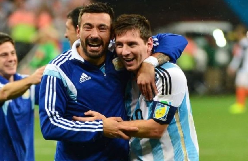 Ban than cua Messi nhap vien, nghi do bi dam hinh anh