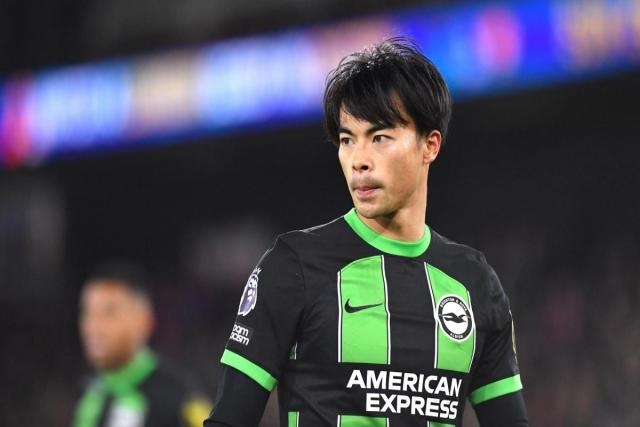 Kaoru Mitoma sa sut hinh anh