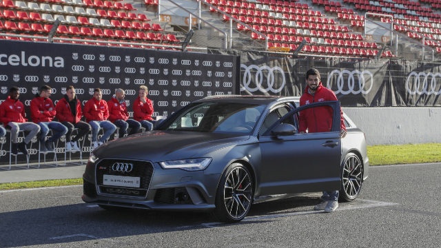 Sieu xe cua Luis Suarez anh 6