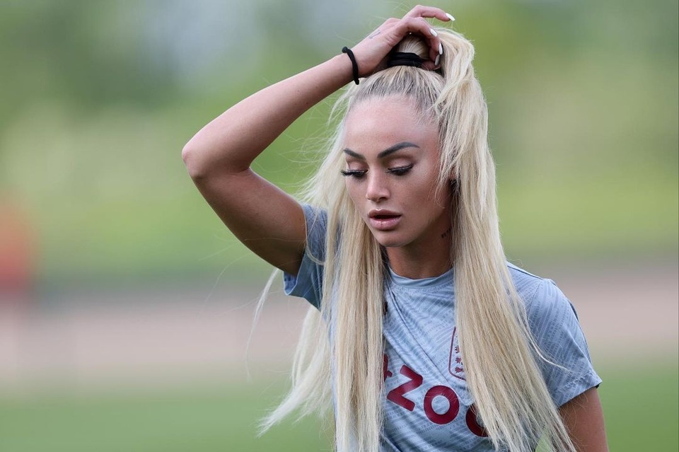 Hinh anh gay sot anh 10