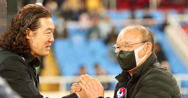 HLV tuyen Malaysia tiet lo thanh cong nho niem cam hung Park Hang-seo hinh anh