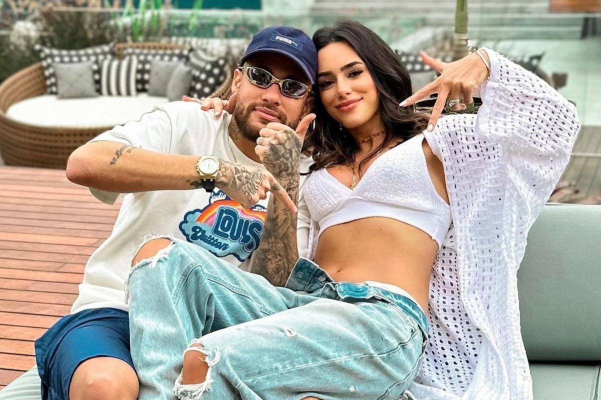 Nghi van Neymar sap co con lan thu ba hinh anh