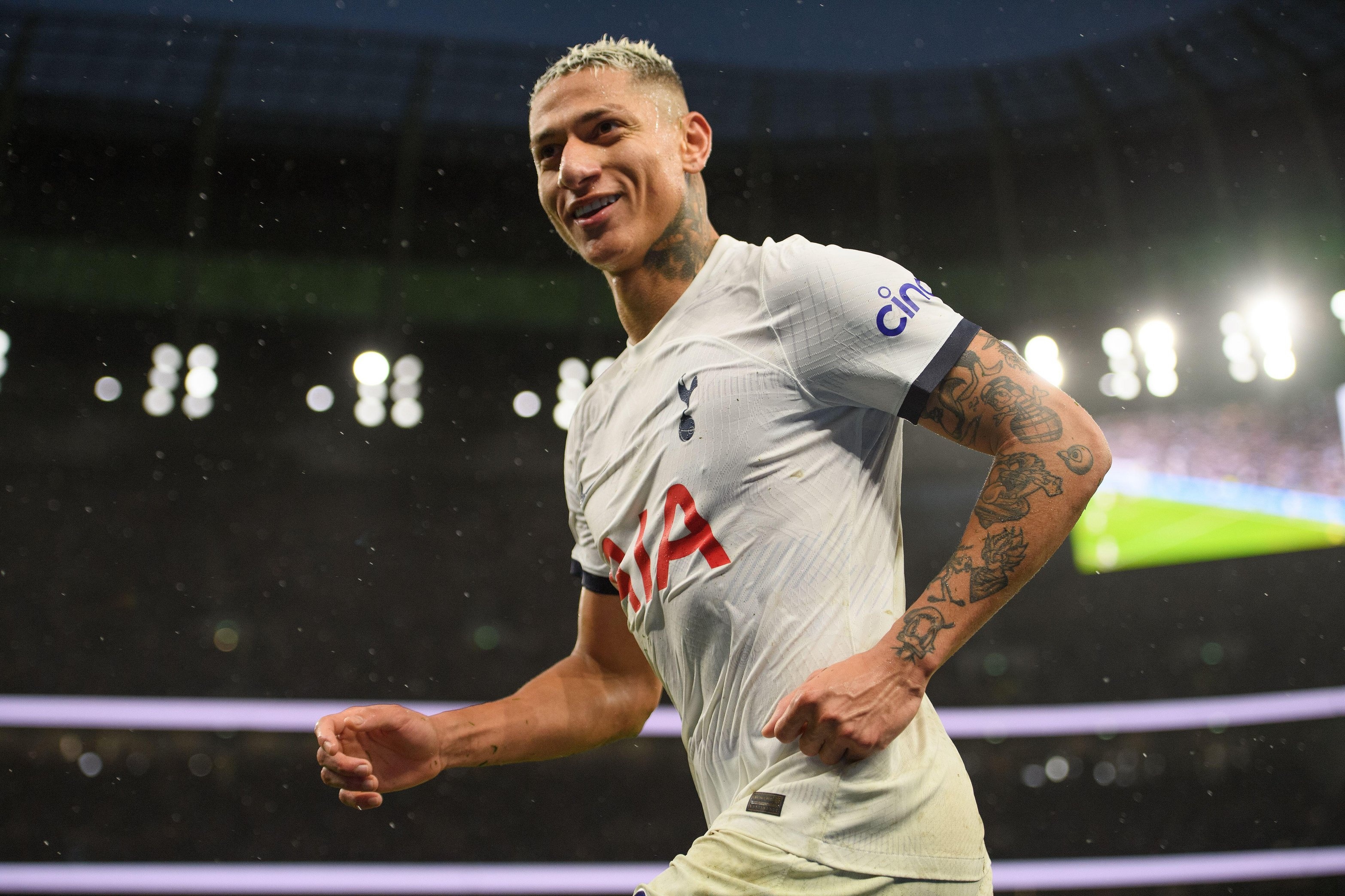 Richarlison gay sot anh 10