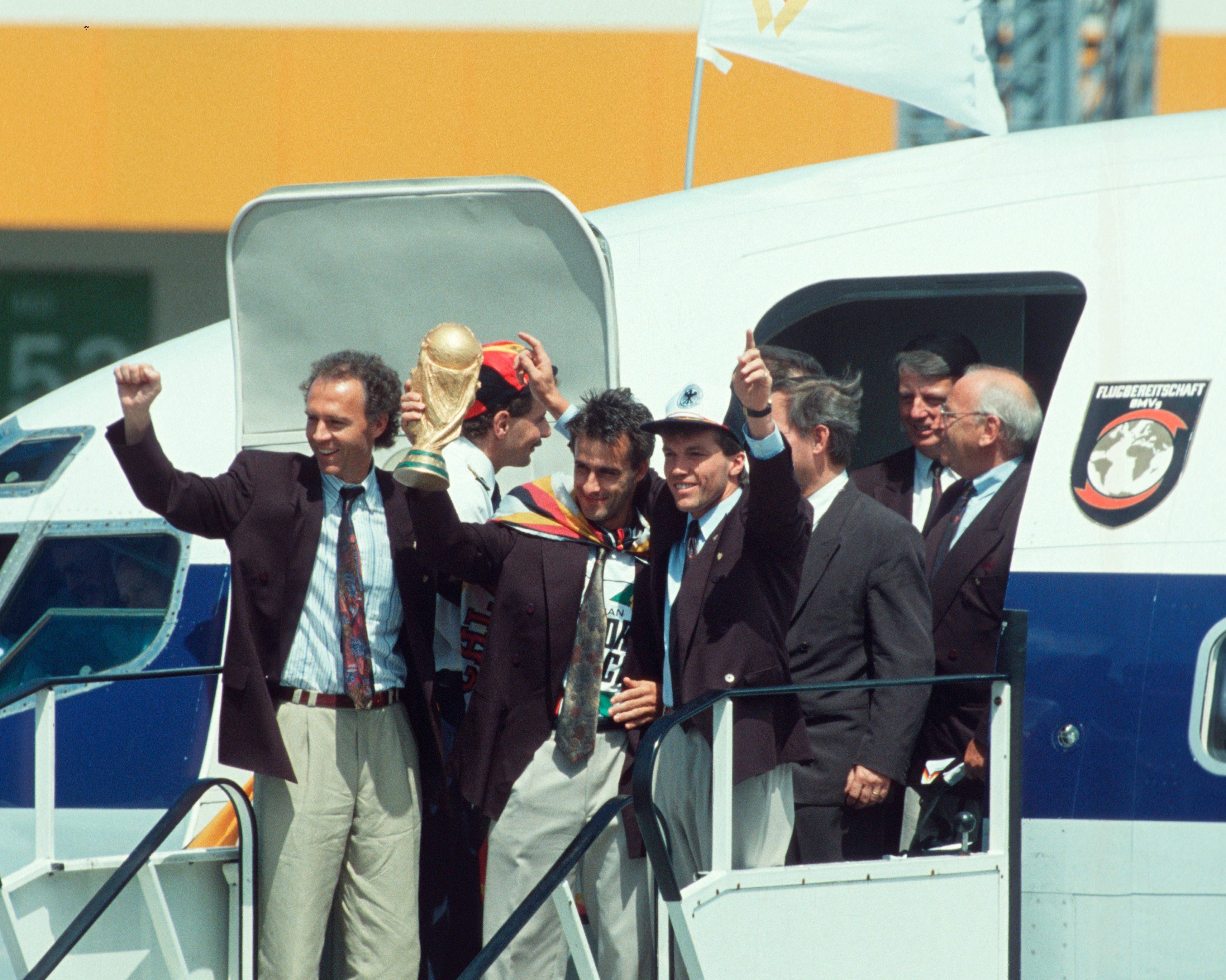 Cuoc doi Beckenbauer qua anh anh 11