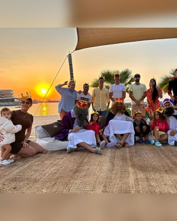 Ban gai Ronaldo gay sot anh 6