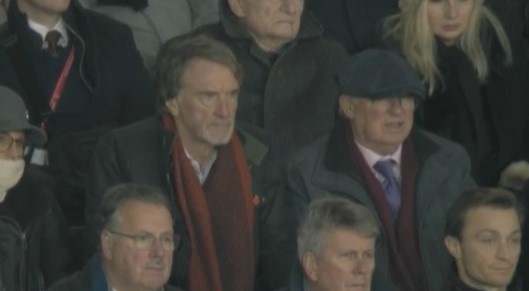 Chu moi ngan ngam trong ngay MU hoa Tottenham hinh anh