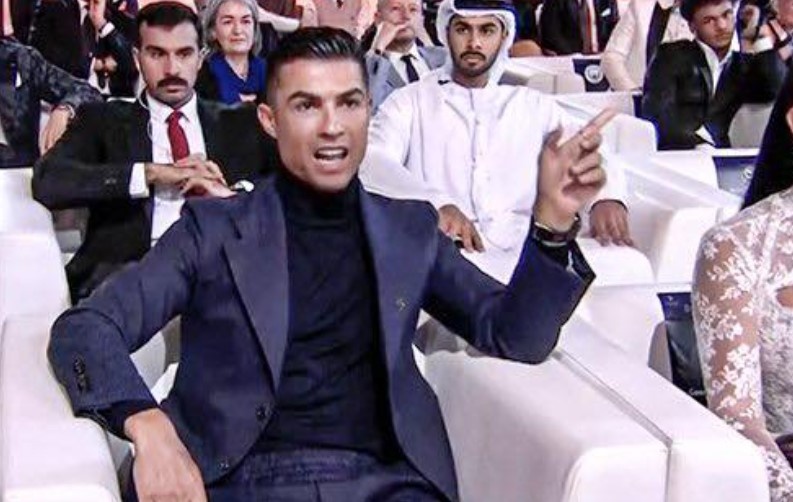 Phan ung cua Ronaldo khi Haaland gianh Qua bong vang Dubai hinh anh