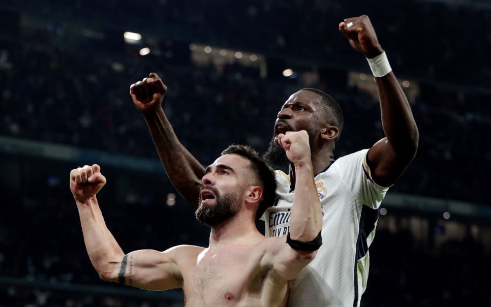 Real thang nguoc o phut 90+9, doi thu to 'tran dau co mui' hinh anh