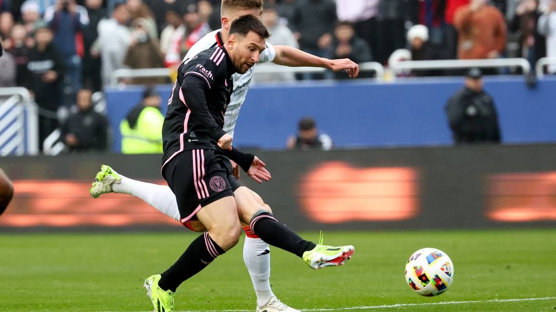 Messi cung Inter Miami gay that vong hinh anh