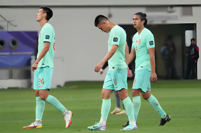 Thua Qatar, Trung Quoc gan nhu het hy vong tai Asian Cup hinh anh