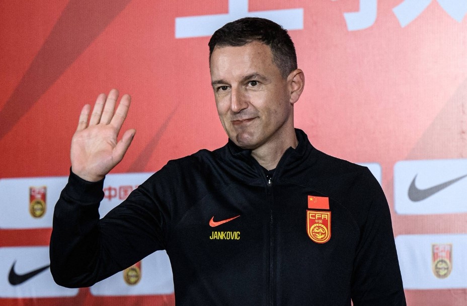 Trung Quoc sa thai HLV chau Au sau that bai o Asian Cup hinh anh