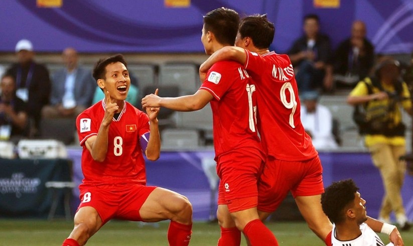 Quang Hai ghi ban, Viet Nam van thua Iraq o phut cuoi hinh anh