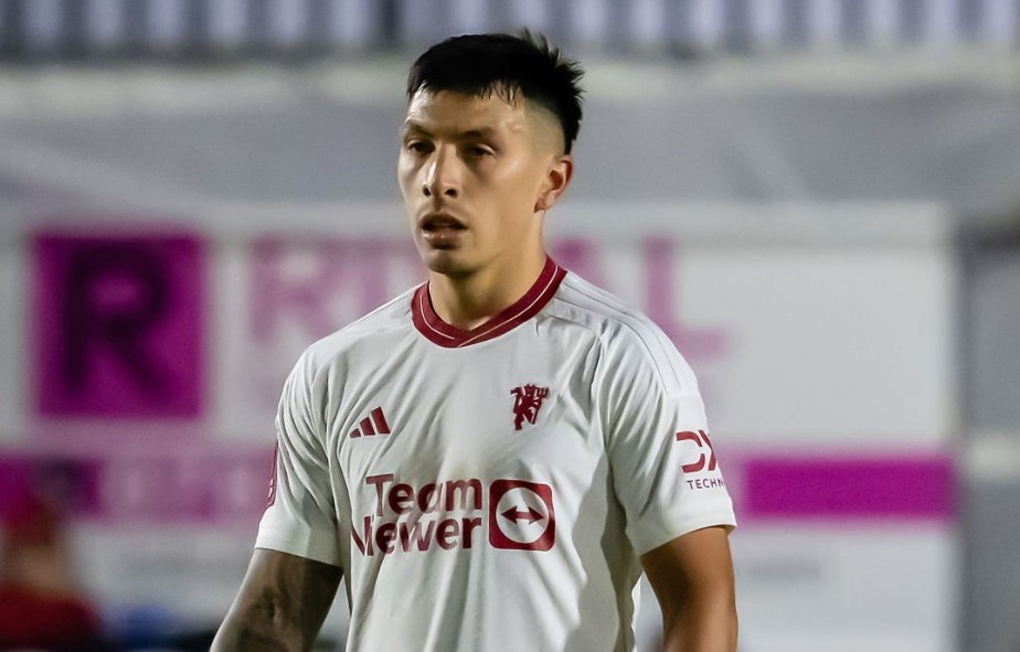 Cau thu MU cai nhau trong tran thang doi hang 4 hinh anh