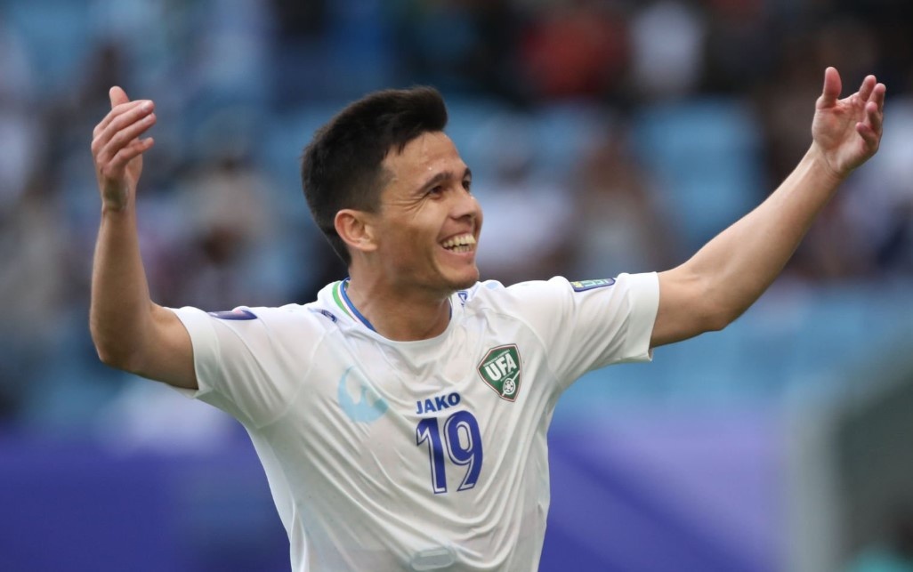 Theerathon bat luc trong ban thua cua Thai Lan hinh anh