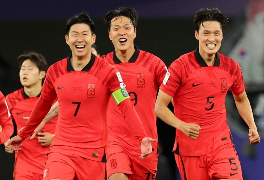 Han Quoc vao tu ket Asian Cup sau loat luan luu hinh anh